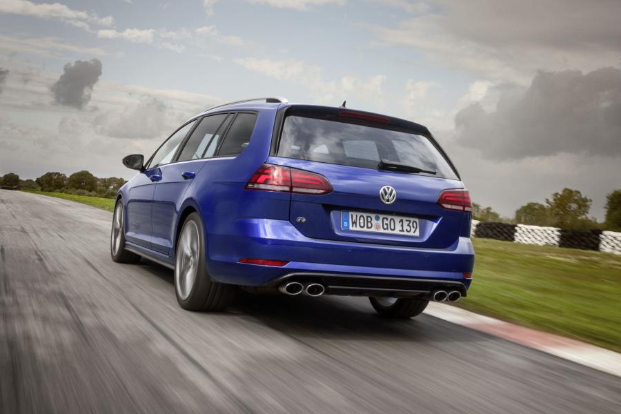  Volkswagen Golf R Variant 2017 года  (WW) (фото 4 из 28)